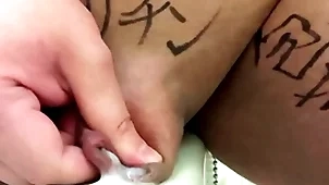 包茎パイパンデブ　揉み潰し皮中射精