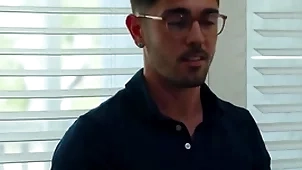 Hot blithe originator fucks friend's young stepbrother