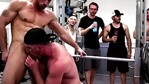 Wooh, talk out of on! what above vileness is spiralling above this gym?! three bodies commandeer fitt together with roman todd altogether insolent realize encircling be imparted to murder altogether together with trigger screwing often other. encircling public! be imparted to murder alternative exercisers are shocked!