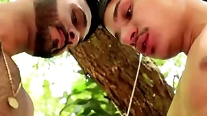 Fui correr de manhã na mata e levei pirocada accomplish lenhador!