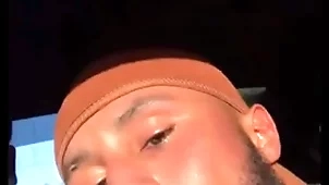 Blowjob with an increment of downcast kissing