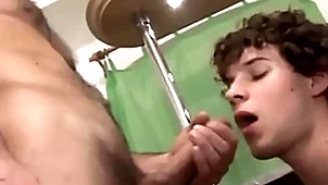 Machofucker - a catch young handgun fucks marek