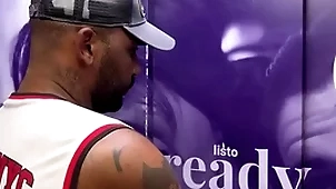 Fudendo o espanho na pele juninho oficial